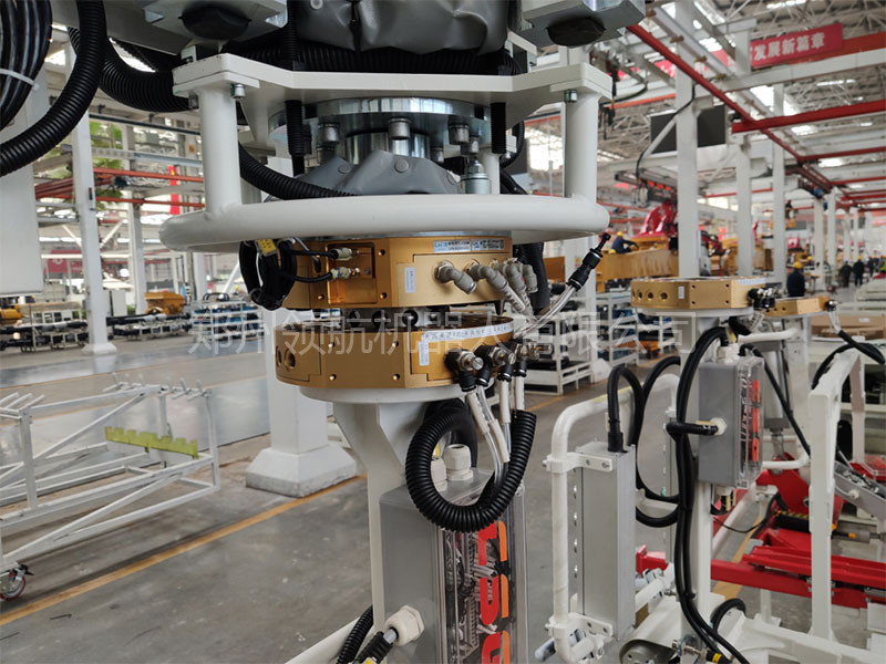 Flexible Upgrade Of A Heavy Industry Assembly Line